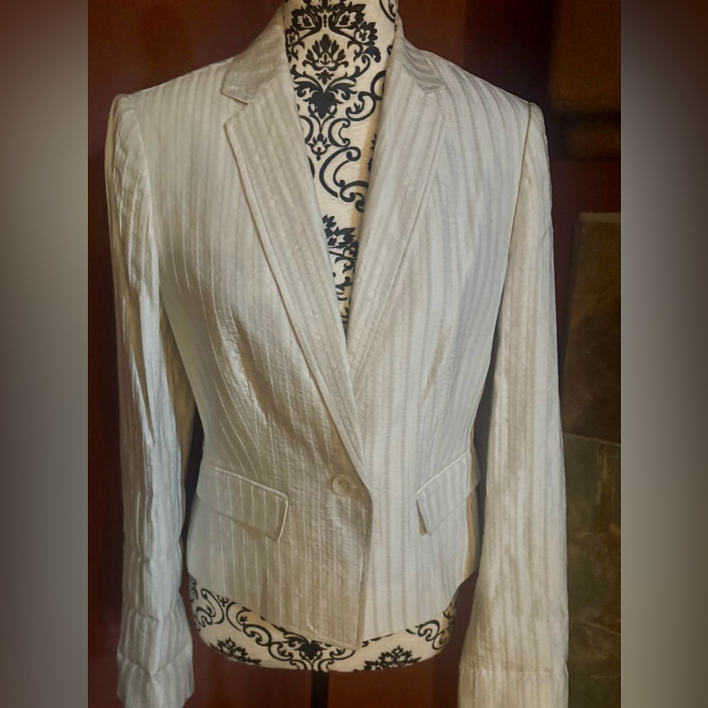 Women's Cream Blazer